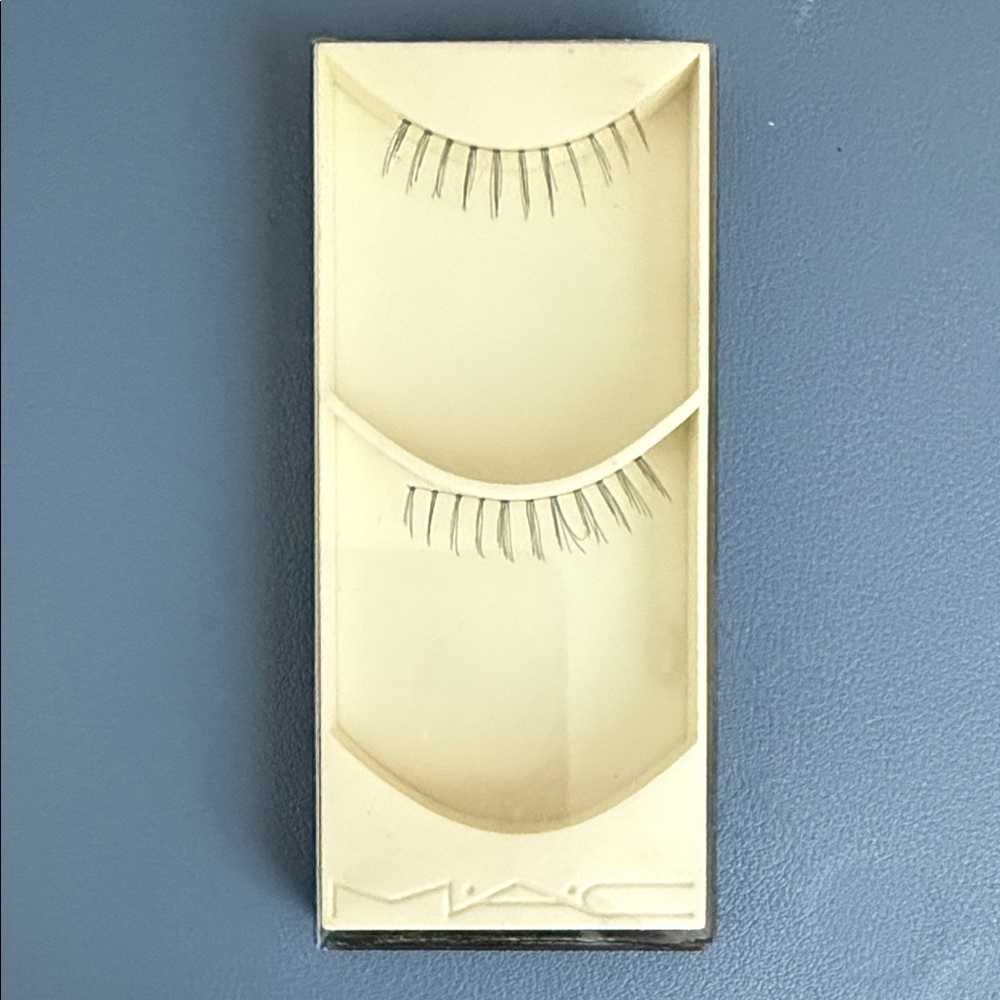 MAC Cosmetics bottom Lashes